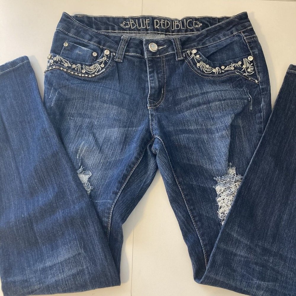 Preowned Blue Republic Womens Size 7 Low Waist Straight Leg Distressed Jeans